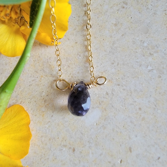 IOLITE Necklace Minimalist Crystal Gemstone - Picture 8 of 8